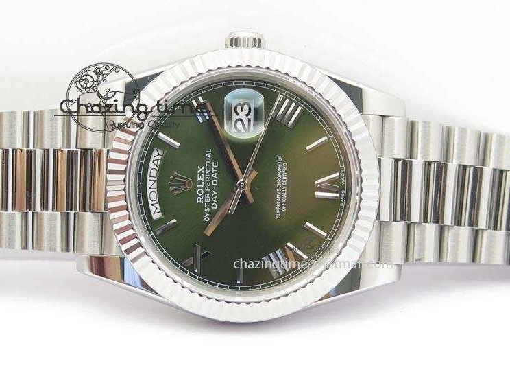 MiroTime 0424 Stretchable DayDate 40mm BP-Maker 228206 SS Green Roman Dial (Fluted Bezel) On SS Bracelet ETA 3904